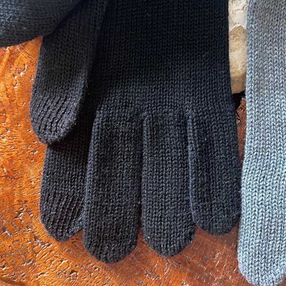 NWT UGG gloves one size - Picture 5 of 10